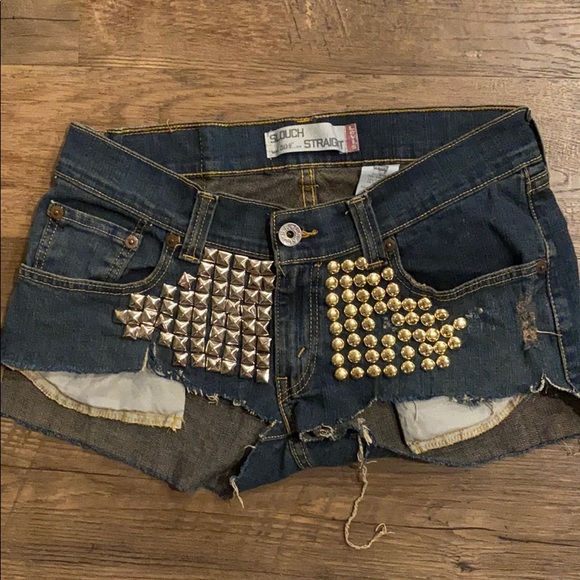 Levi's Pants - Shorts